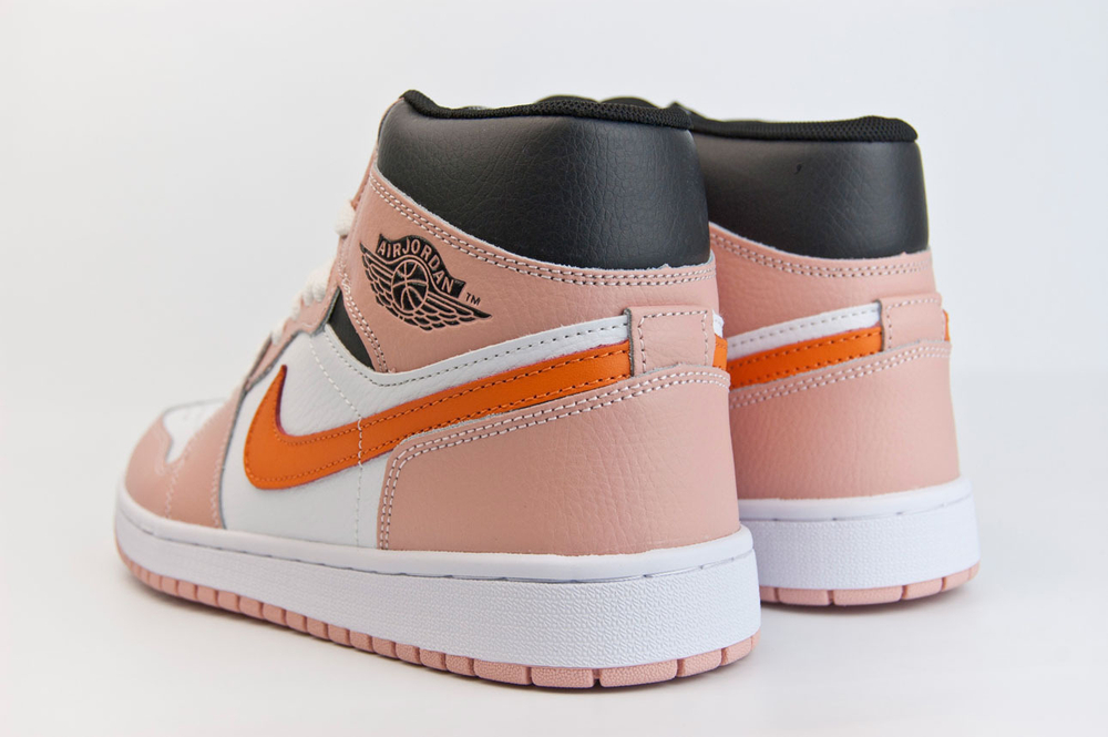 Кроссовки Nike Air Jordan 1 Wmns White / Peach / Orange