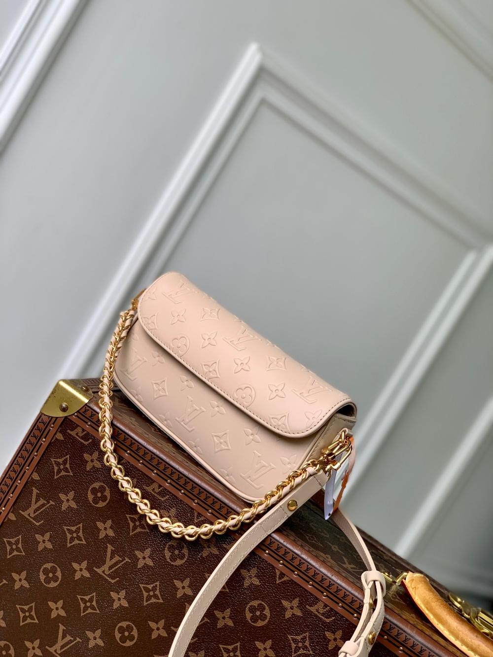 Louis Vuitton Ivy Wallet On Chain Bag