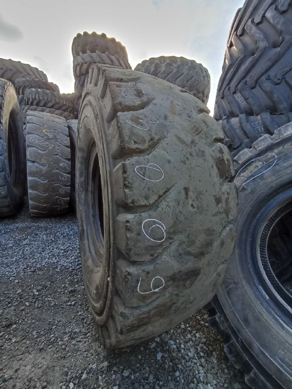 24.00R35 Michelin X-QUARRY шина б/у