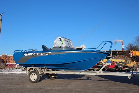 Катер Berkut M-DC