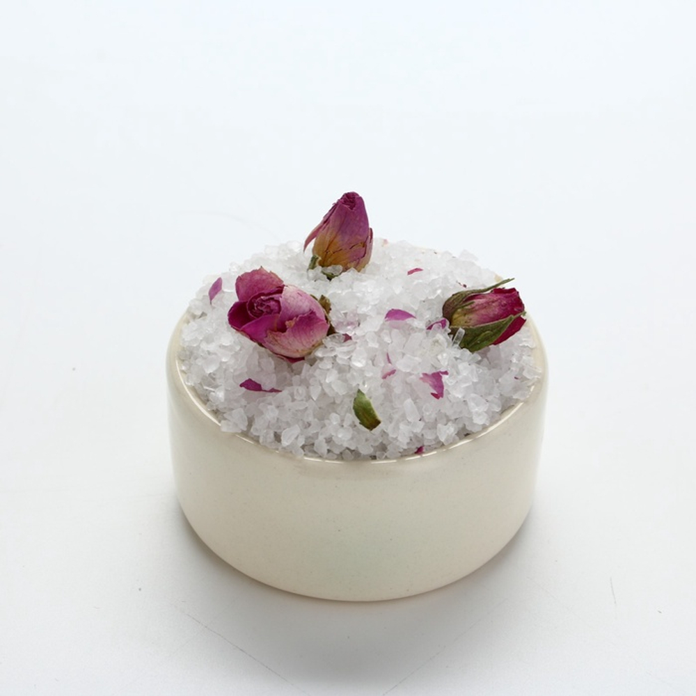 Подарочный набор URAL LAB, гель для душа 295 мл и соль для ванны с бутонами роз 150 г