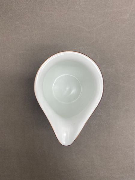 Сливник с длинным носом, белый с каймой, керамика,  200мл