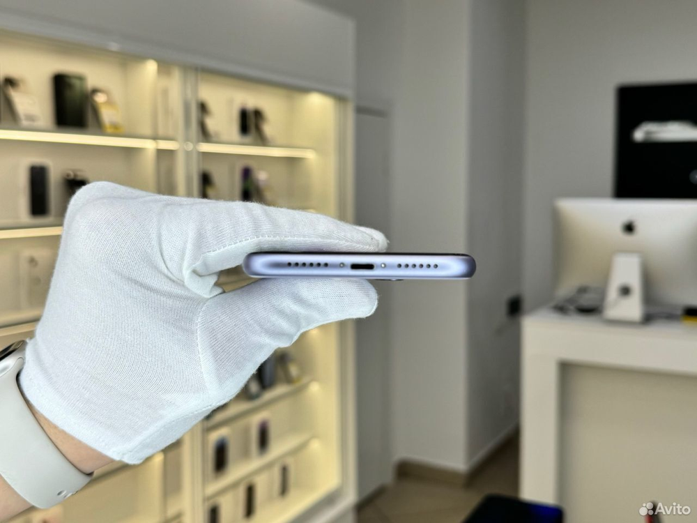 iPhone 11 256 ГБ б/у