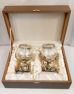 Набор из 2-х бокалов для коньяка "Охота на лося и Мишки в лесу" (подарочный футляр)