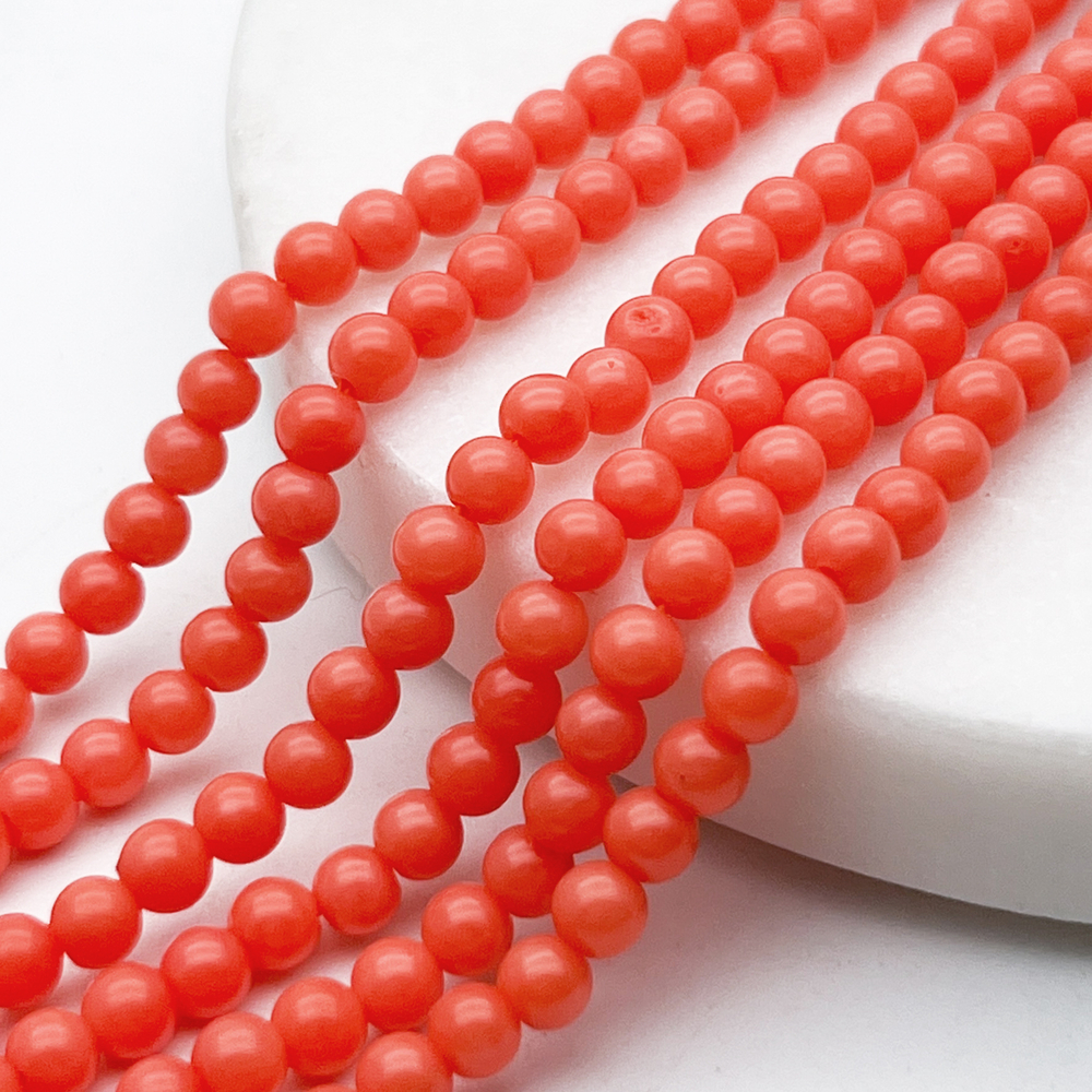 Коралл тонированный шар бусины, размер около 4-4,2 мм, цена за отрезок 19 см (1/2 нити)