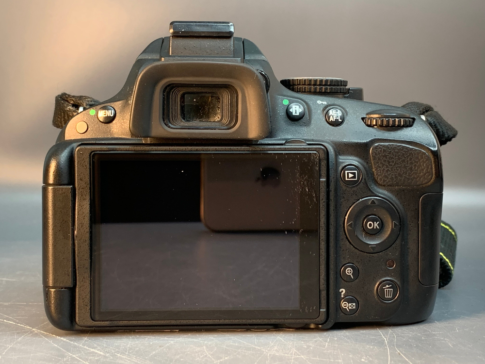 Nikon D5100 kit 18-55mm, 22994 кадров