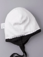 Шапка вязаная демисезонная на завязках для детей