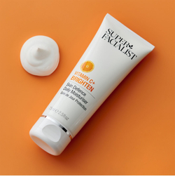 Super Facialist Vitamin C+ Brighten - Осветляющий увлажняющий крем для уставшей кожи /   75  ml  / GTIN 5060388881795
