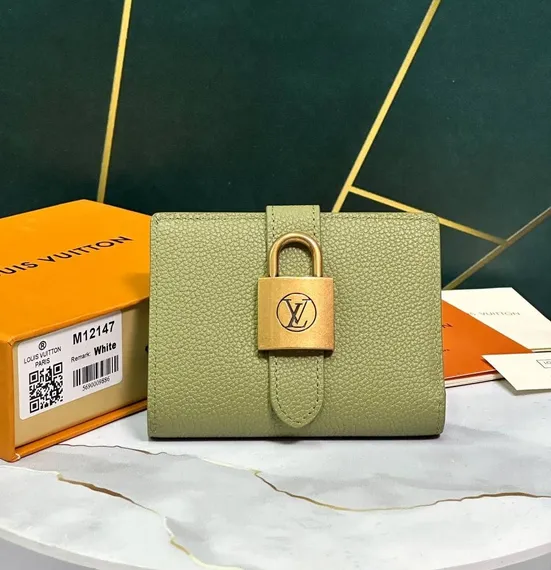 Кошелек Louis Vuitton Low Key, зеленый