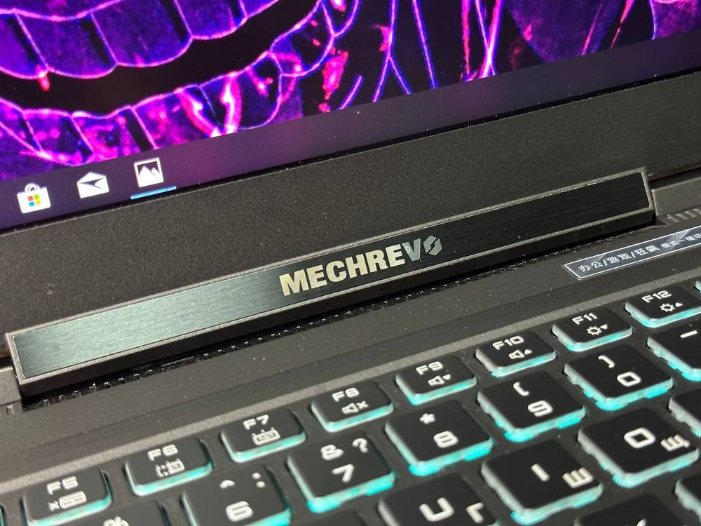 17.3" Ноутбук Mechrevo (2560x1440, Intel Core i7-11800H, RAM 16ГБ, SSD 512ГБ, NVIDIA GeForce RTX 3060 6GB, Win 10 Pro)