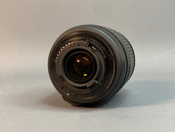 Nikon 18-135mm f/3.5-5.6G ED-IF AF-S DX Zoom-Nikkor