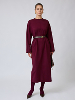 Платье с открытыми срезами из футера