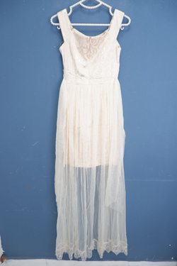 Платье AScool красивое 44 размер, новое