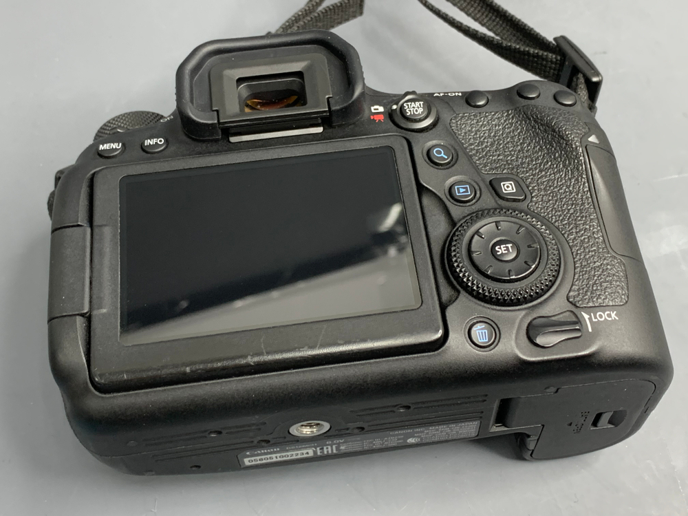 Canon 6D Mark II 16.000 кадров