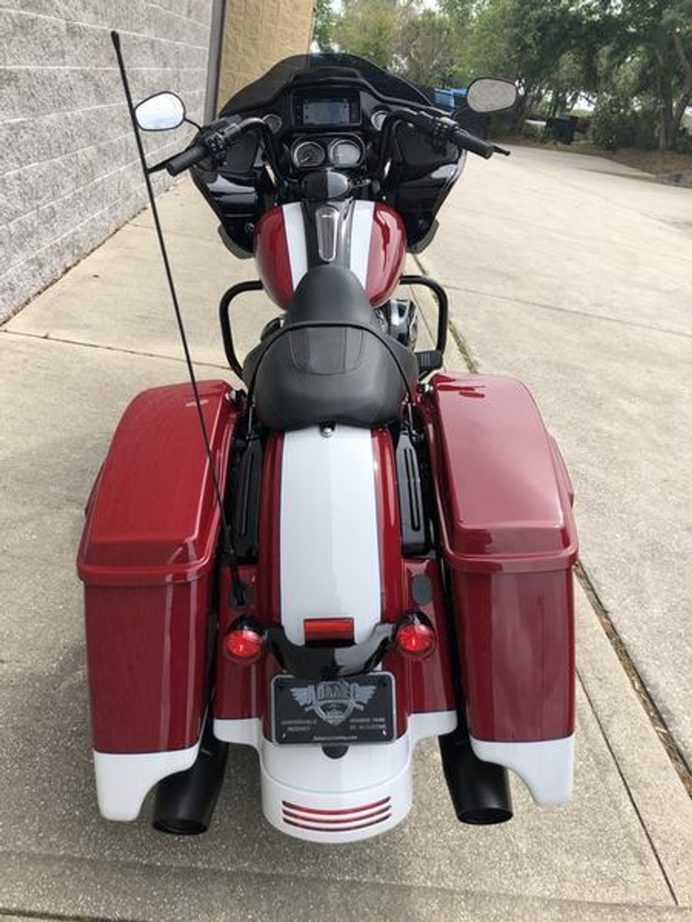 Road Glide Special 114 (2020) Billiard Red/Stone Washed White