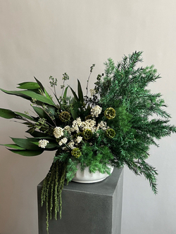 Композиция в кашпо Варуна