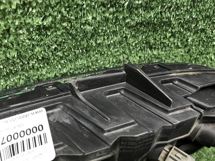 ДХО правый Genesis G80 (2016-2020)