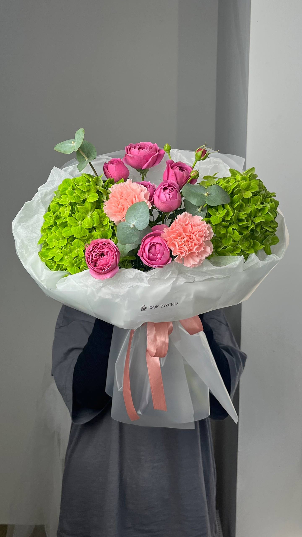 Букет с гортензией