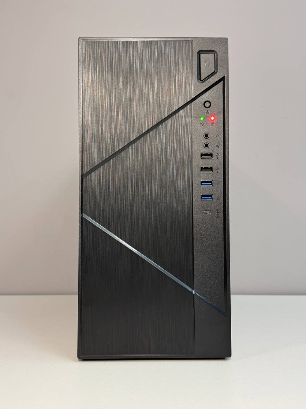 ПК для дома, офиса, учебы (AMD Ryzen 7 5700G, AM4 A520 PRO, 32 Гб DDR4, 1 Тб SSD). Модель PlaZa Work.Standard 006.