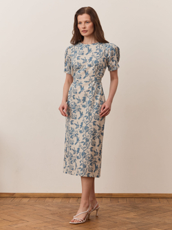 Платье с коротким рукавом