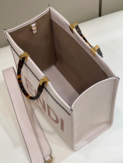 Fendi Sunshine Medium 35 cm