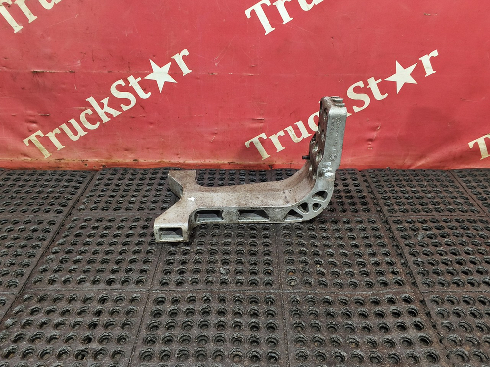 Кронштейн бака AdBlue