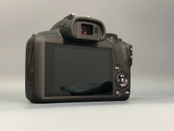 Canon EOS R100 + 18-45 IS STM