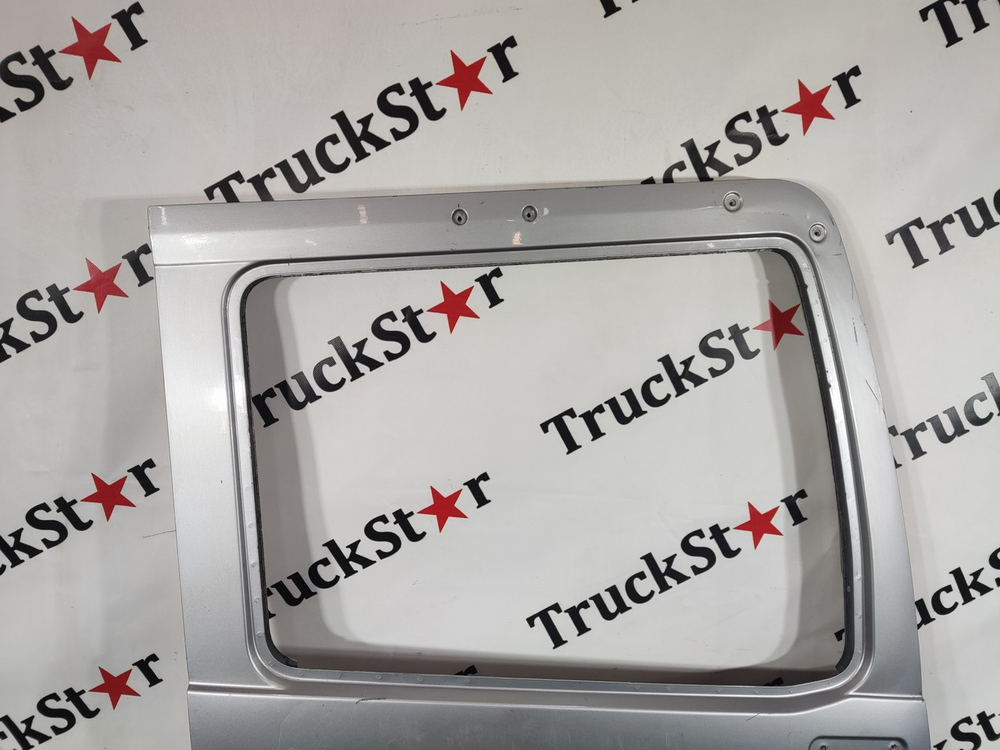 Дверь правая 2023 год.