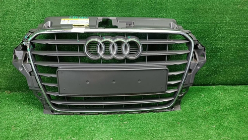 Решетка радиатора Audi A3 8V (2012-2016)