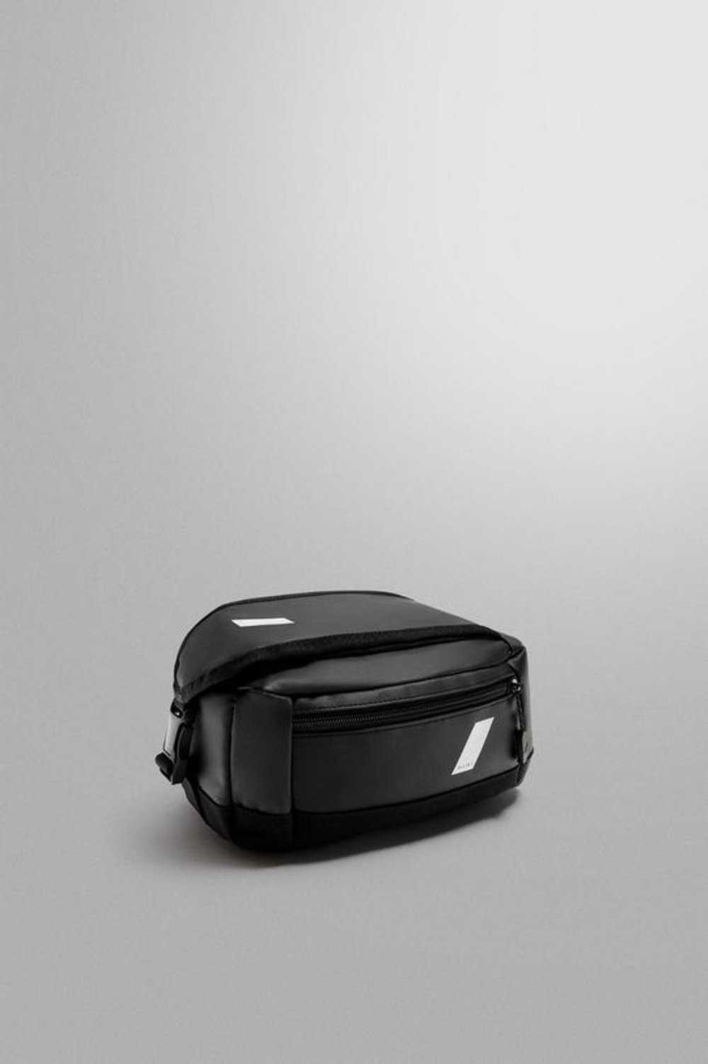 ZARA СПОРТИВНЫЙ НЕСЕССЕР, ЧЕРНЫЙ