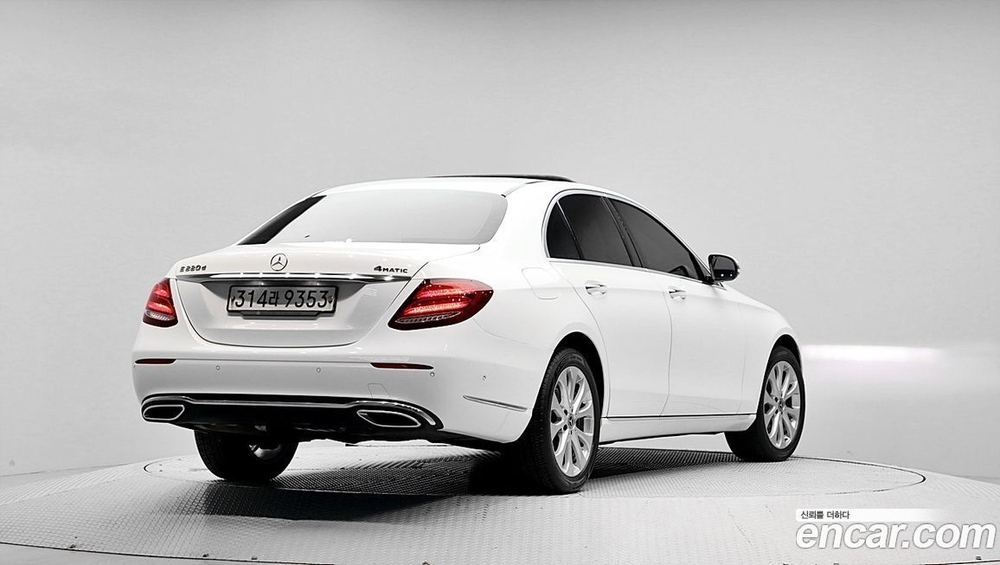 Mercedes-Benz E-Class W213 E220d 4MATIC Exclusive (03.2020)