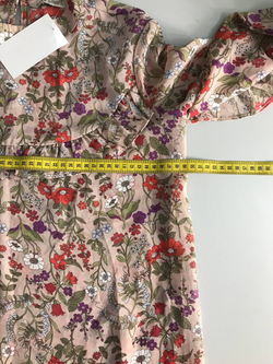 Блузка Sela притяной расцветки, визуально на 42 размер