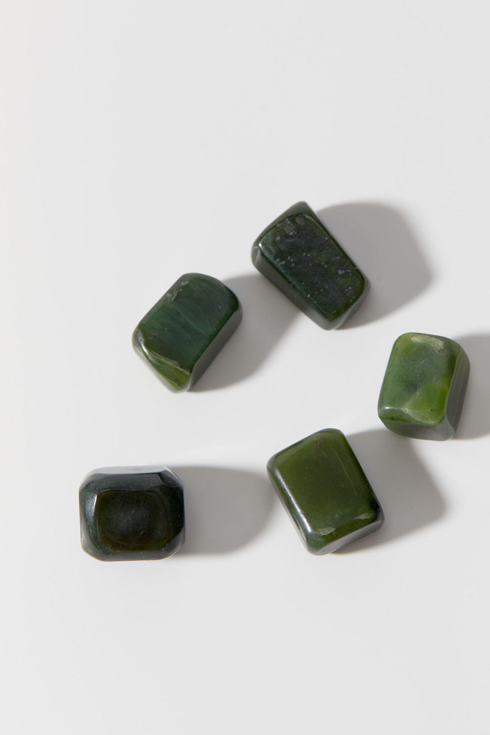 Нефрит галтовка