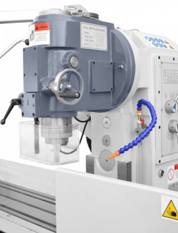 Универсальный фрезерный станок Cormak UWF 125 SERVO