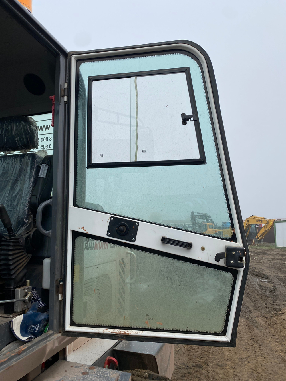 GOODWORK LX* Фронтальный погрузчик LX180F (Дизельный, 2,8 л, 45 л.с., АТ)