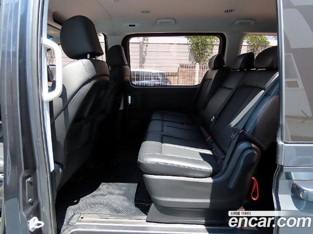 Hyundai Staria Tourer 11-и местный (10.2021)