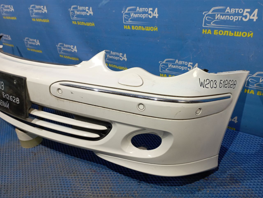Бампер передний MERCEDES BENZ C-CLASS 2004-2007