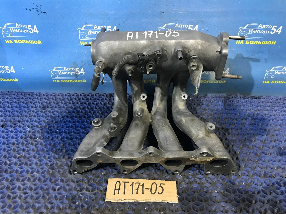 Коллектор впускной TOYOTA CARINA 1990