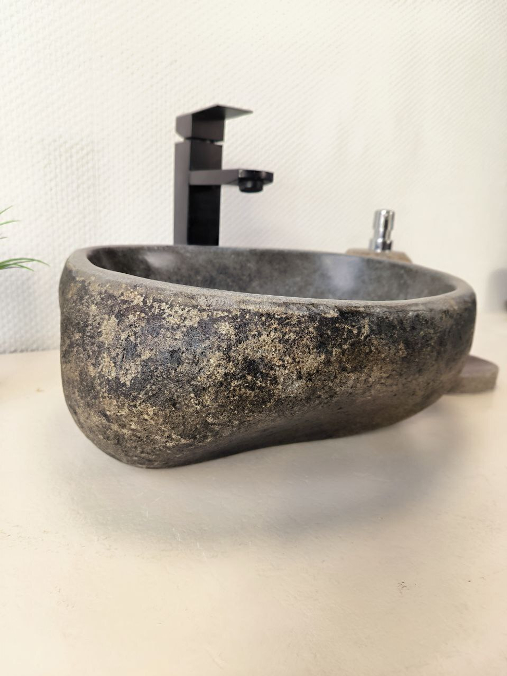 Раковина из речного камня RS-65994 39х31х16 из натурального камня