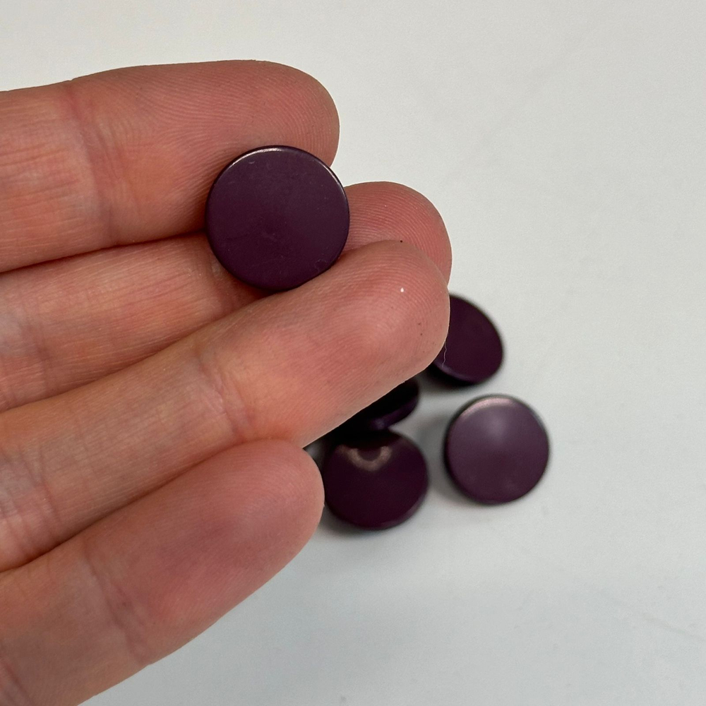 Пуговицы на ножке для жакета или кардигана ; диаметр 1,3 - 1,4 мм