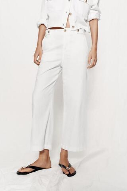 ZARA БРЮКИ-КЮЛОТЫ С ЗОЛОТИСТЫМИ ПУГОВИЦАМИ, БЕЛЫЙ