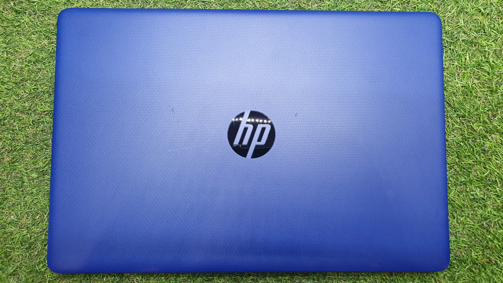 Ноутбук HP AMD/4Gb/FHD