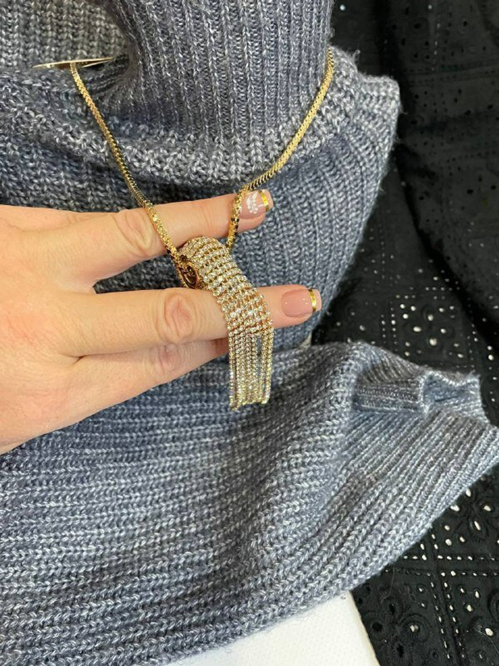 Кулон. Подвеска со стразами "Лучезарный узел" Цвет золото