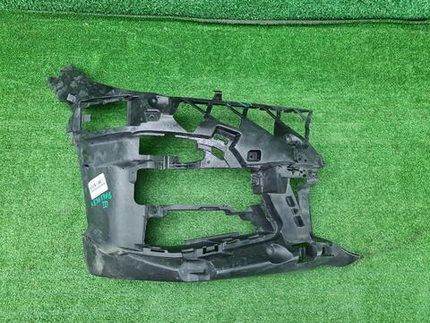 Кронштейн бампера правый BMW 3er G20 18-22 M-paket