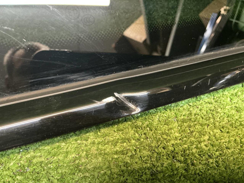 Форточка задняя левая VW Touareg 3 (2018-н.в.)