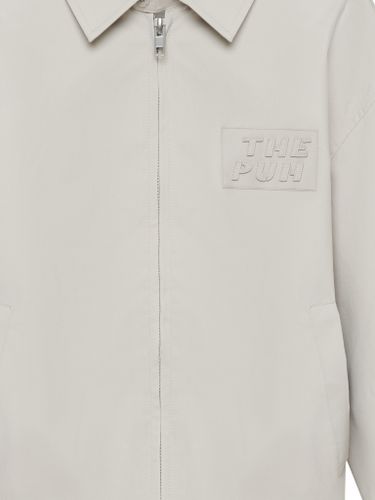 Светло-серый хлопковый бомбер с лого на груди