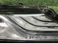 Битая Фара правая Toyota Camry xv70 (20-нв) LED