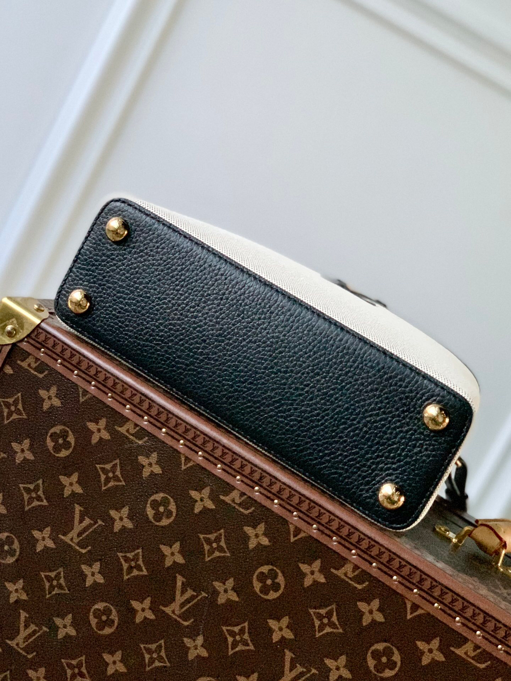 Louis Vuitton Capucines BB
