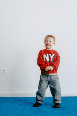 ZARA ТОЛСТОВКА С ВЫШИТОЙ НАДПИСЬЮ, КРАСНЫЙ