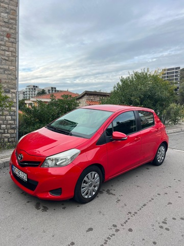 TOYOTA YARIS